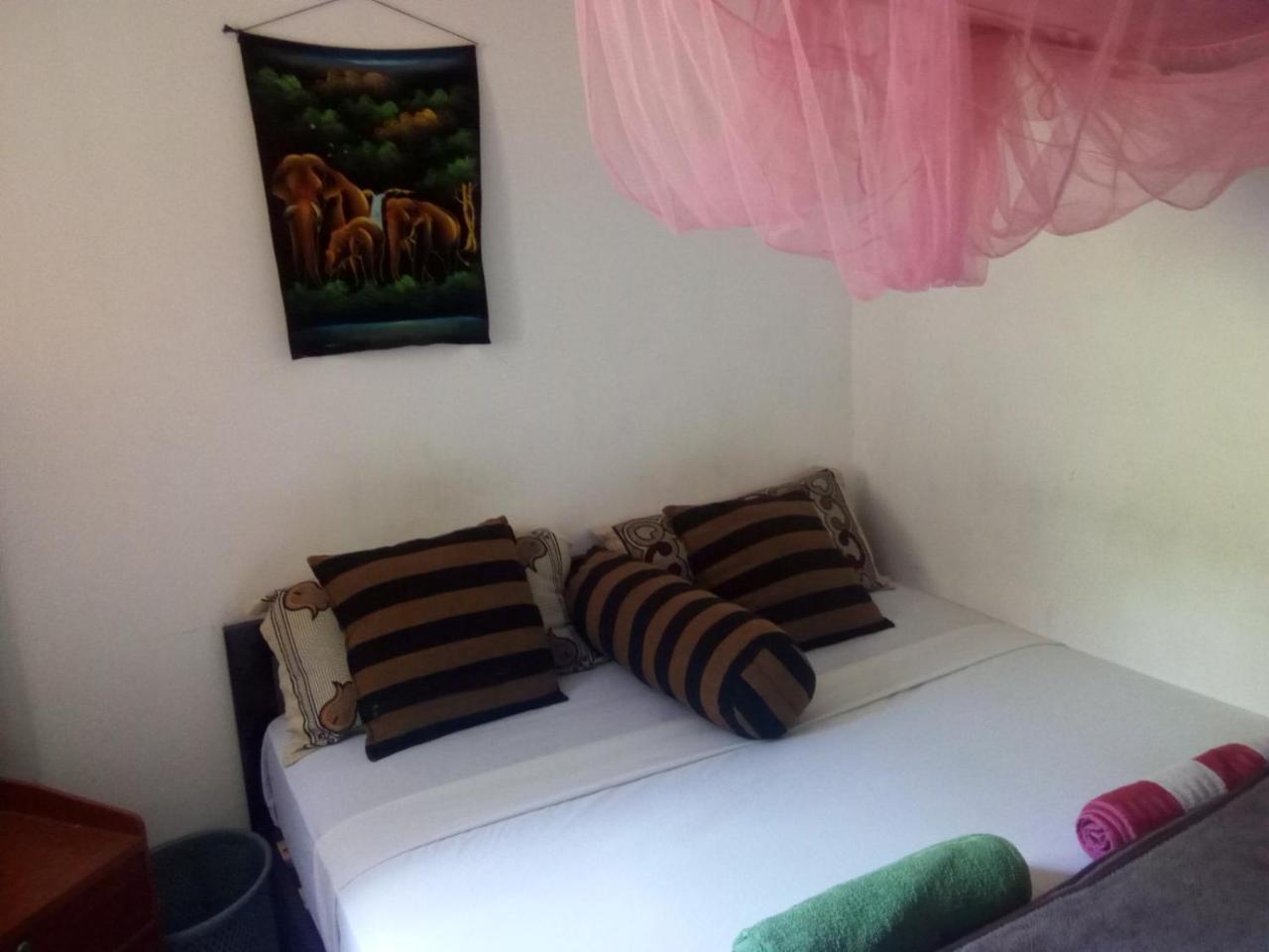 Ella Tunnel Corner Inn מראה חיצוני תמונה
